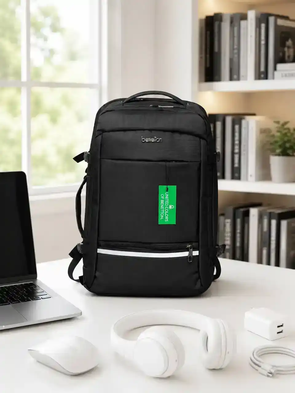 کوله پشتی بنتون مدل B7700 مناسب برای لپتاپ های 15.6 الی 16 اینچ