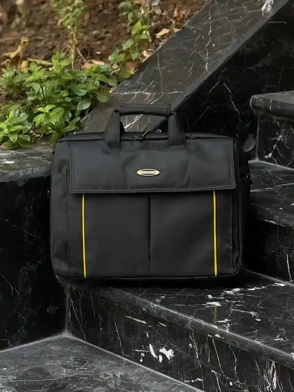 کیف لپ تاپ BN200 مناسب برای لپ تاپ های تا سایز 17 اینچ