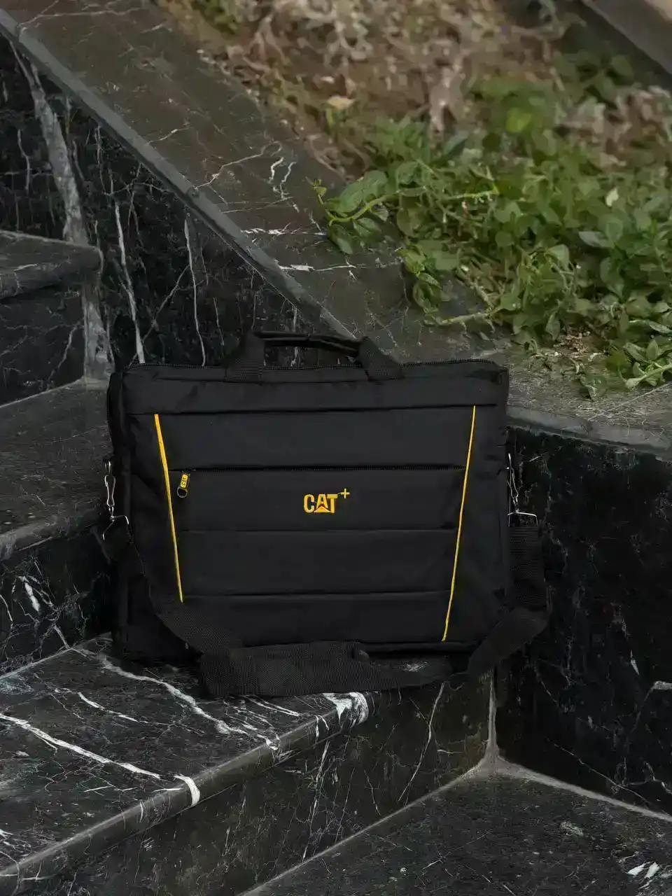 کیف لپ تاپ cat کد ۱۰۴۰