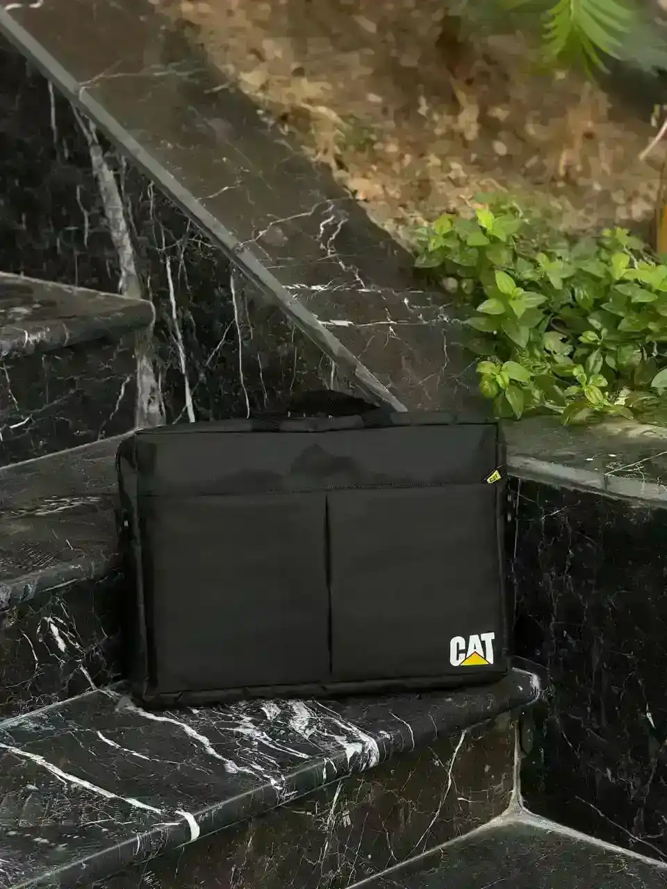 کیف لپ تاپ CAT مدل 591 مناسب برای لپ تاپ های 15.6 اینچ