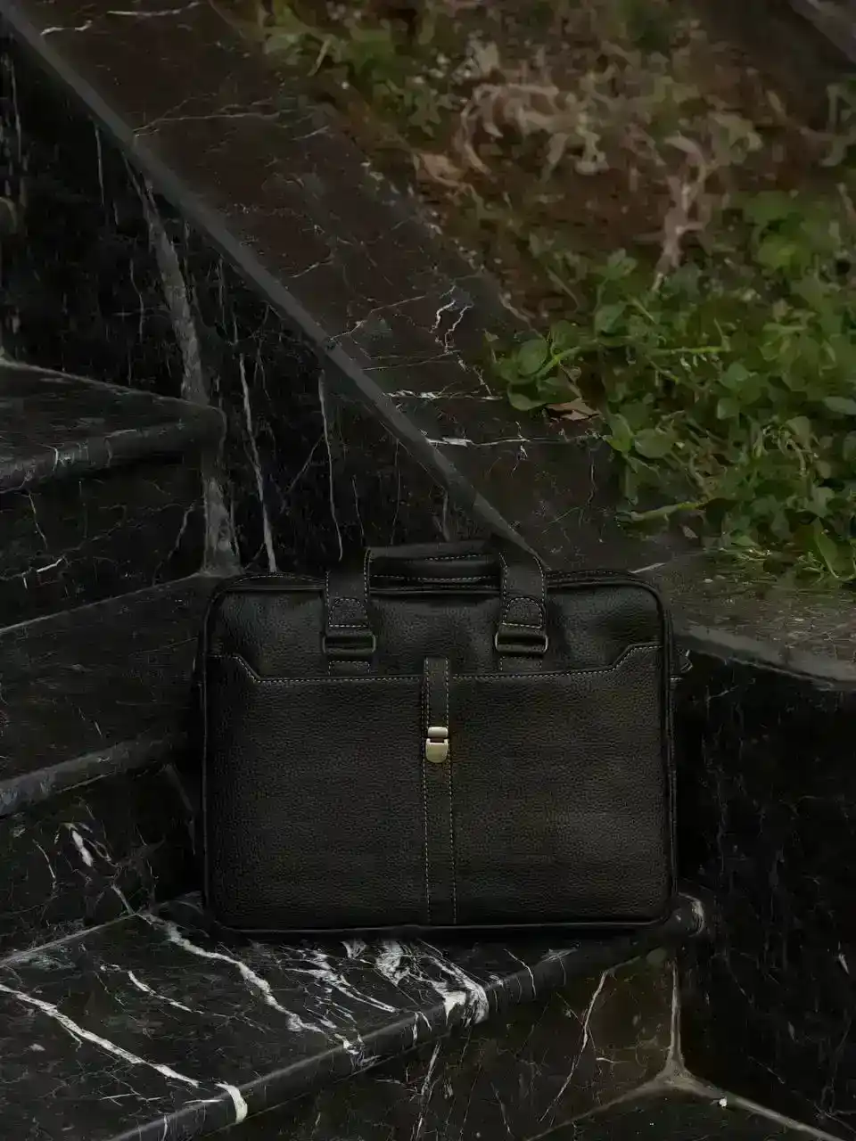 کیف چرمی Christian Dior 01 مناسب برای لپ تاپ 15.6 اینج