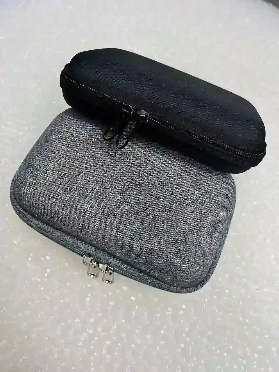 عکس کیف مناسب برای هارد اکسترنال