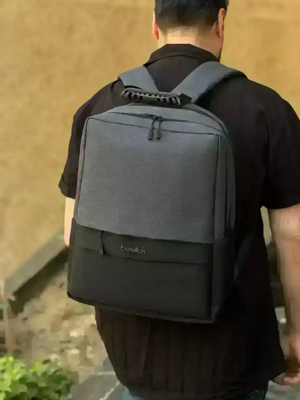 کوله پشتی بنتون مدل 055 مناسب برای لپ تاپ های 15.6 اینج