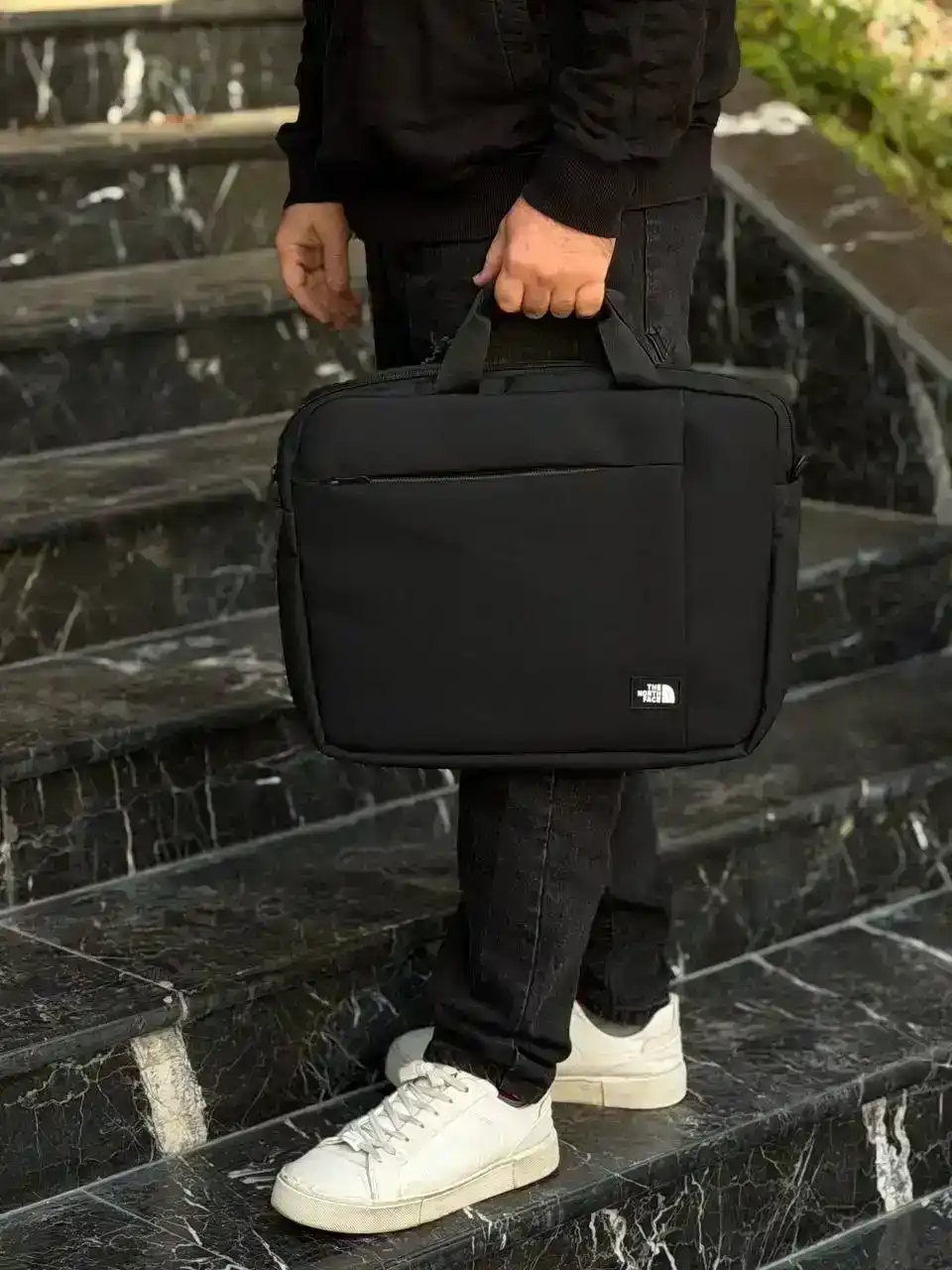 کیف لپ تاپ نورث فیس کد ۱۶۶ مناسب برای لپ تاپ های 15.6 اینج