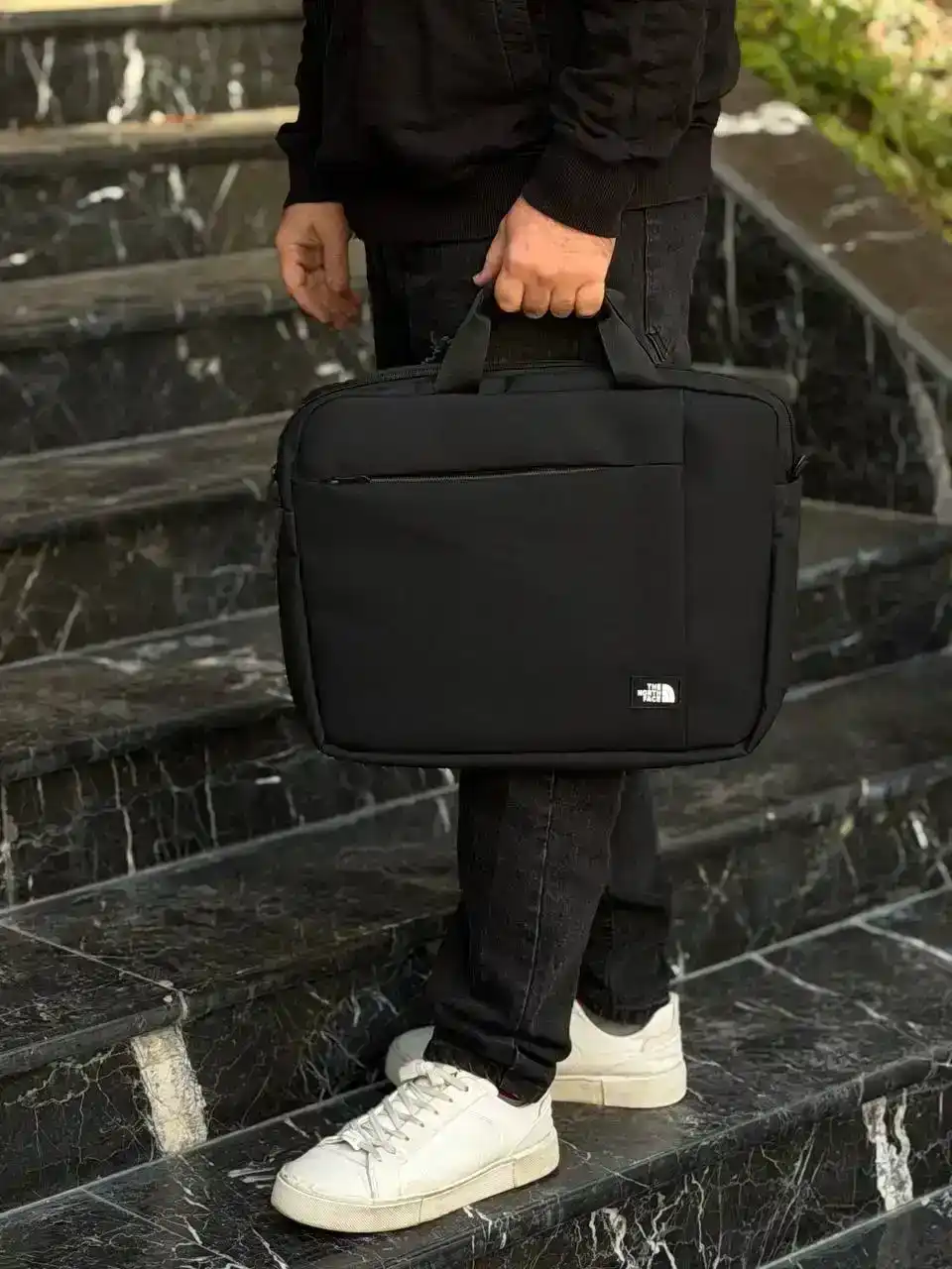کیف لپ تاپ نورث فیس کد ۱۶۶ مناسب برای لپ تاپ های 15.6 اینج