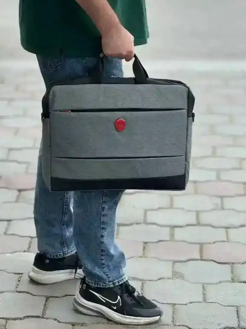 کیف پیرگاردین مدل 017 مناسب برای لپ تاپ های تا سایز ۱۷ اینچ